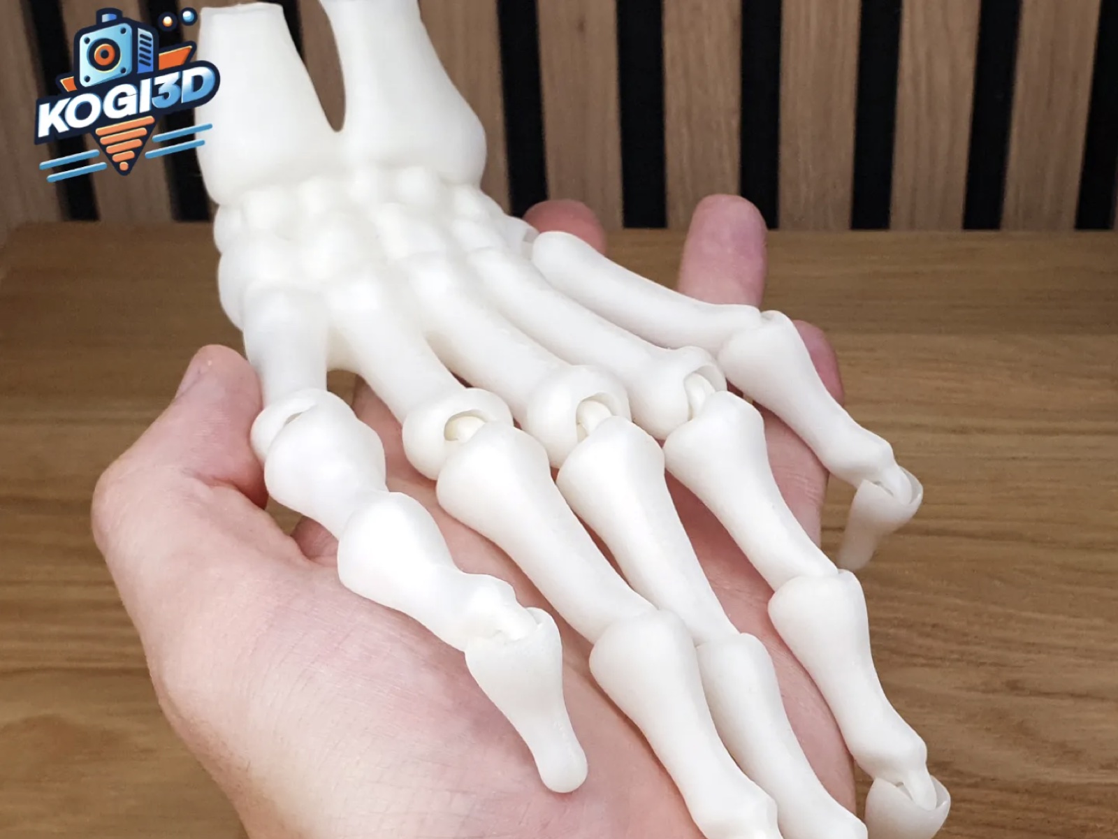 Подвижная рука скелета от KOGI3D