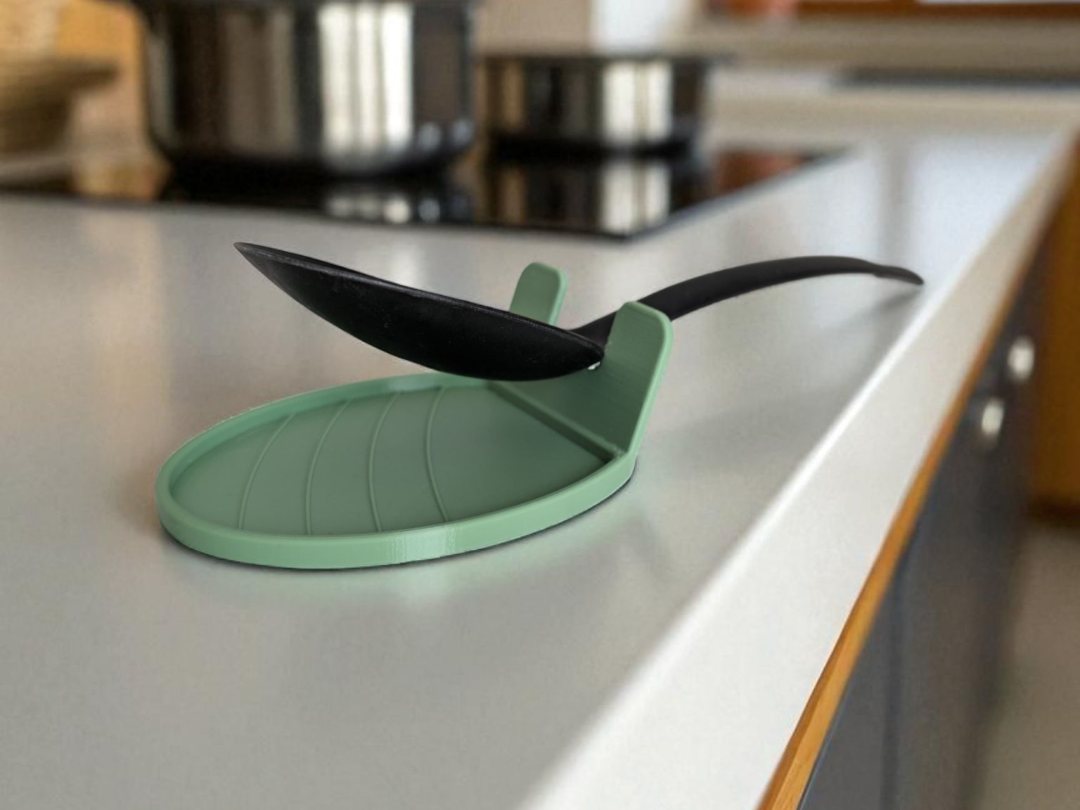 Модели для 3D-принтера для кухни: зажим для пакета, водоворот для ягод и стойка для специй